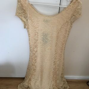 Lace dress, size 8 NWT fits like small